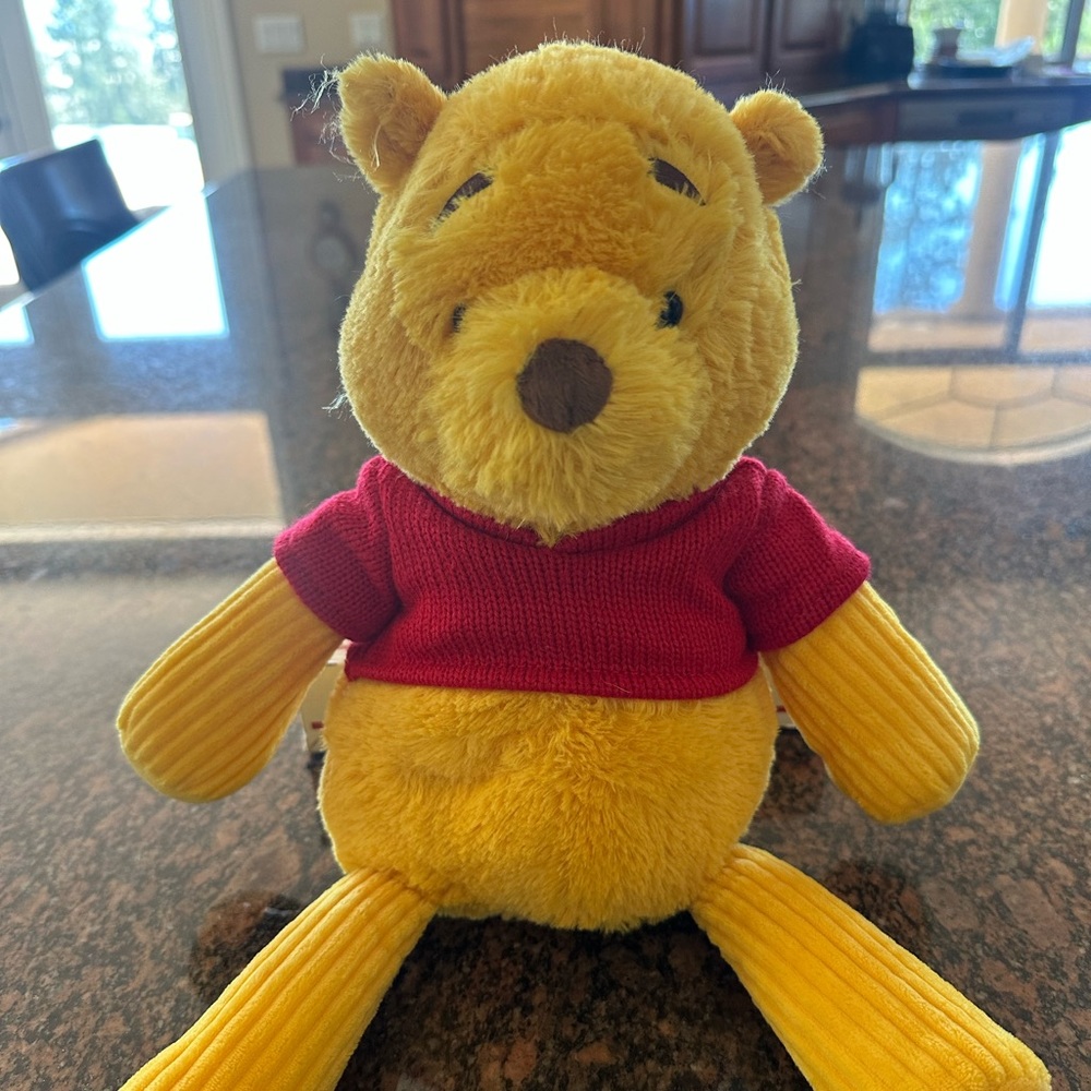 Scentsy Buddie Winnie The Pooh EUC